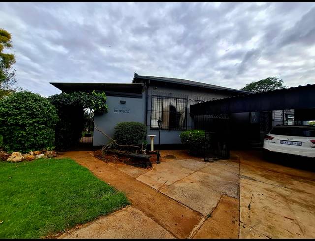 4 BEDROOM HOUSE FOR SALE IN BRENTHURST